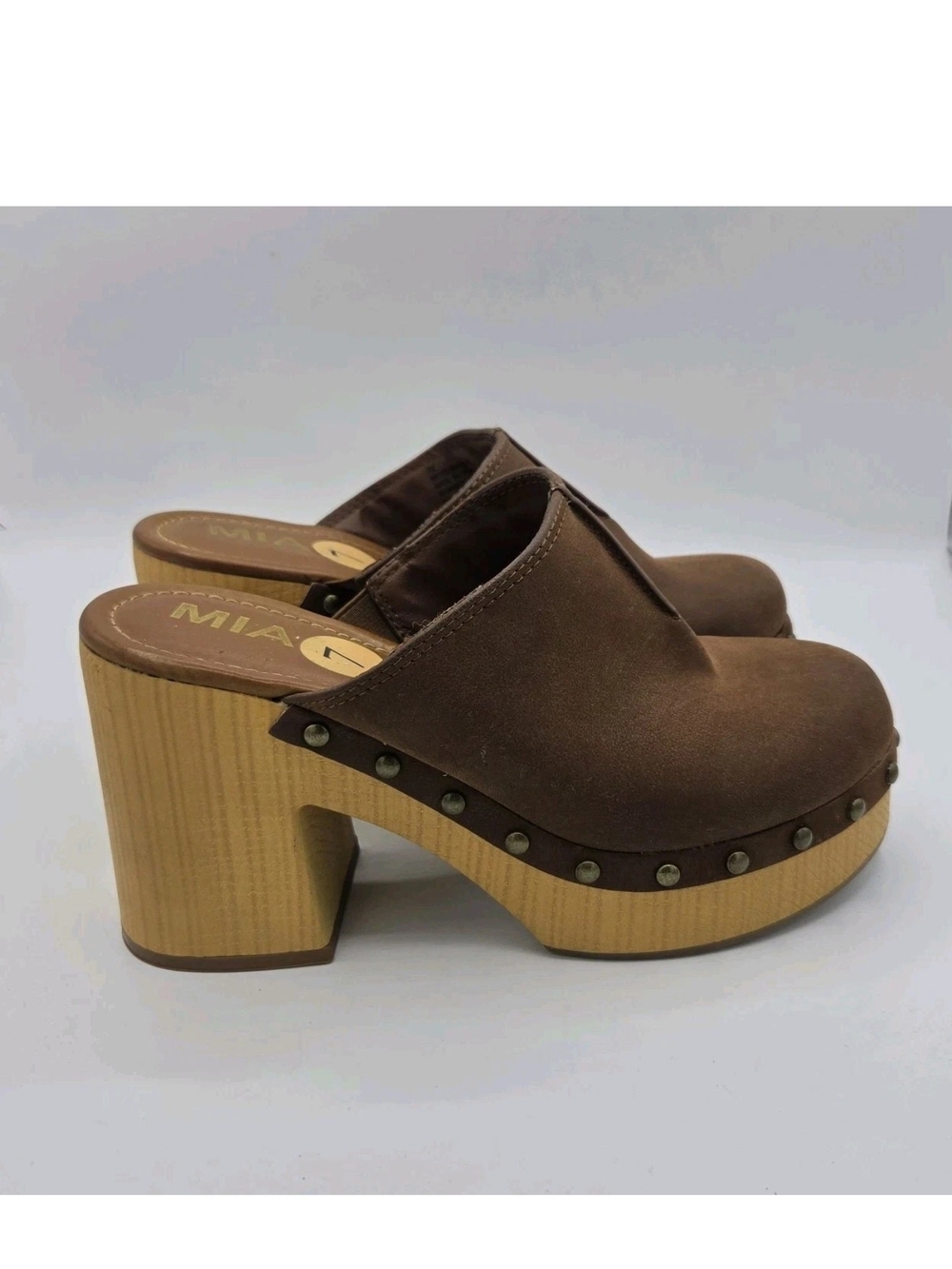 MIA Novi Brown Studded Platform Clog Mule Size 7 Wooden Block Chunky Heel Y2k
